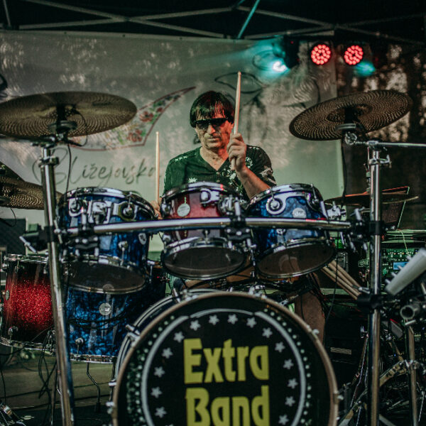 Extra Band